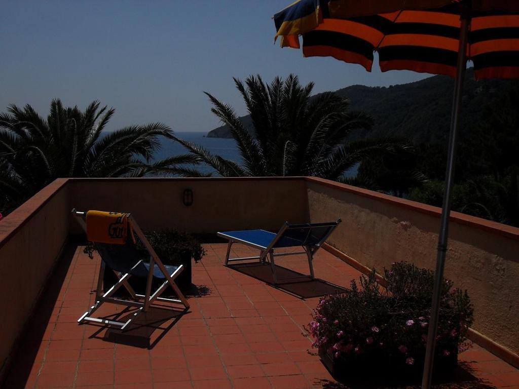 Casa Del Golfo Aparthotel Lacona Room photo