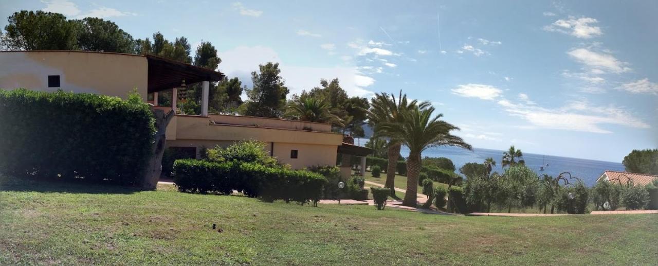 Casa Del Golfo Aparthotel Lacona Exterior photo