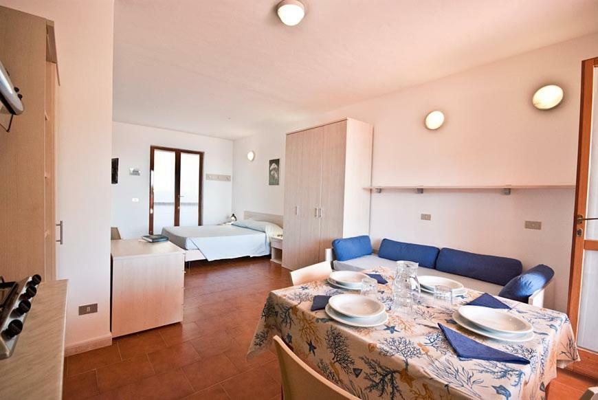 Casa Del Golfo Aparthotel Lacona Exterior photo