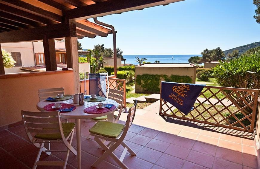 Casa Del Golfo Aparthotel Lacona Exterior photo