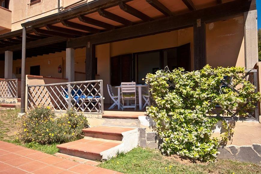 Casa Del Golfo Aparthotel Lacona Exterior photo