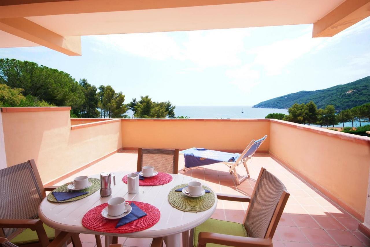 Casa Del Golfo Aparthotel Lacona Exterior photo