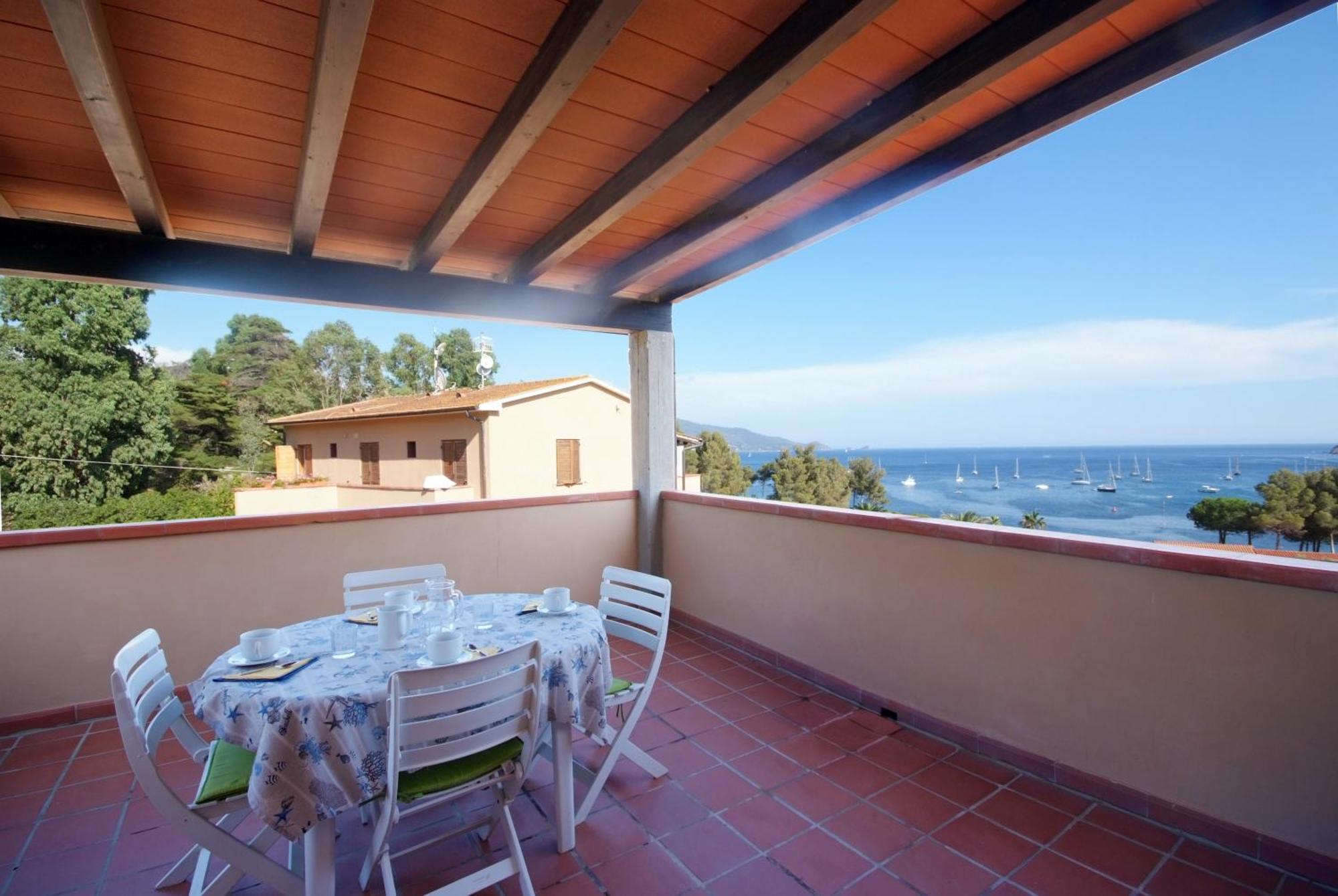 Casa Del Golfo Aparthotel Lacona Exterior photo